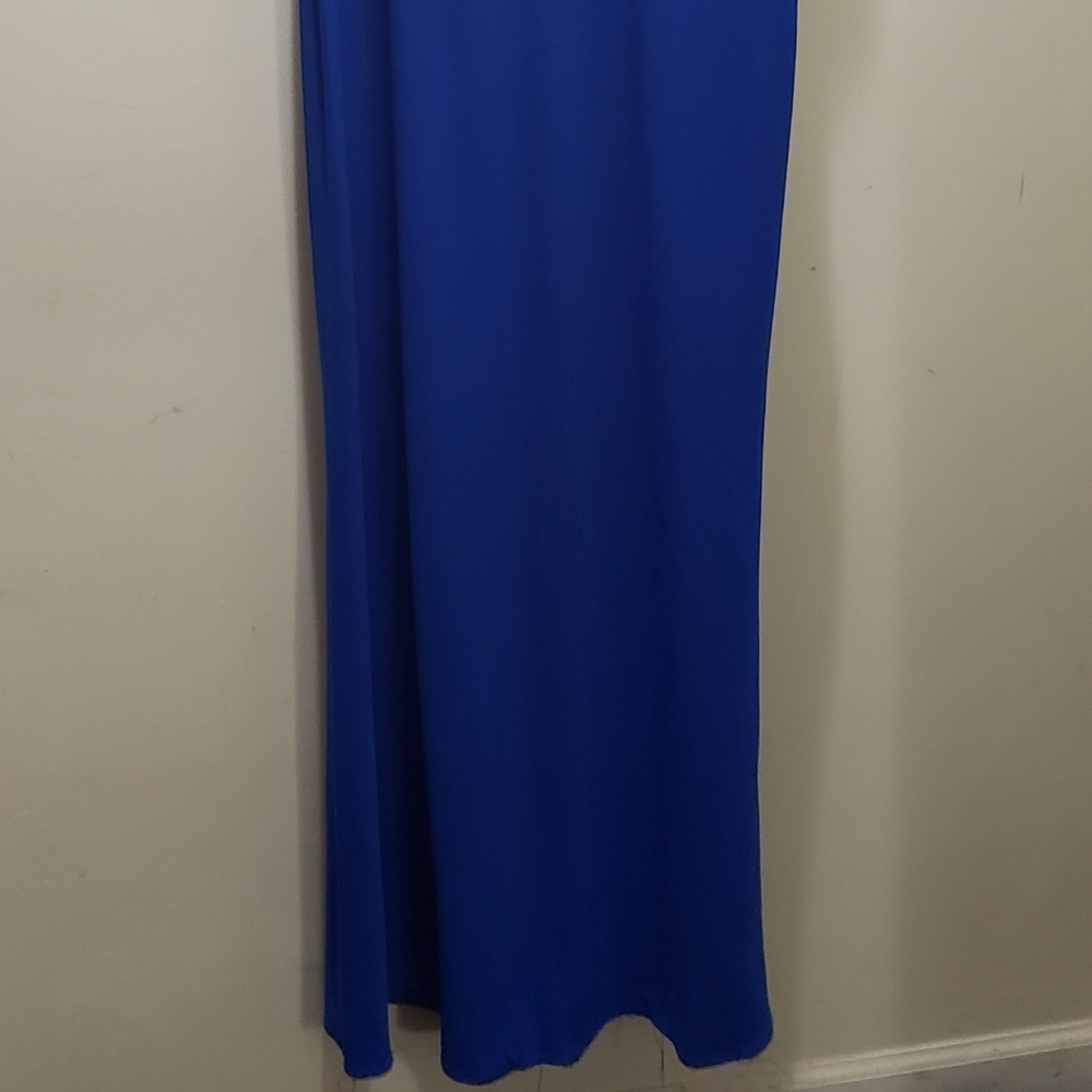 Bodycom Lace Gown/Prom - Stenay Patra - Picture 3 of 11